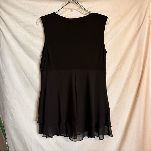 R&M Richards 2-Piece Set - Picture 3 of 16